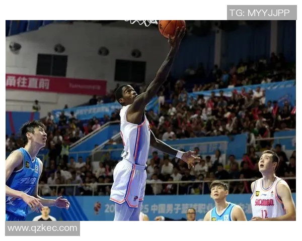 CBA一周综述上海队跃居榜首 第一集团“三足鼎立”